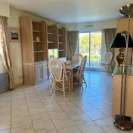 Lovely Spacious Nest With Pool Mandelieu-la-Napoule